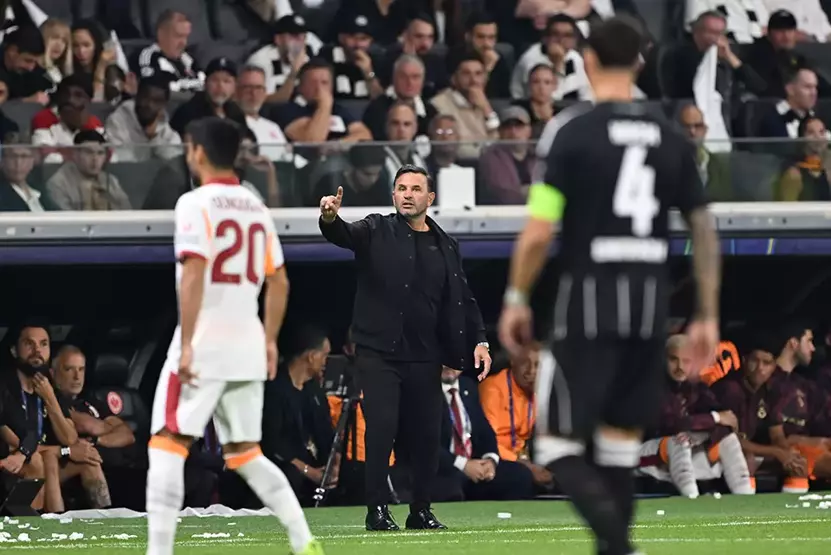 Galatasaray Frankfurt Yorumu 2025: 5-1 Mağlubiyetin Ardından 2 Frankfurt Galatasaray 1