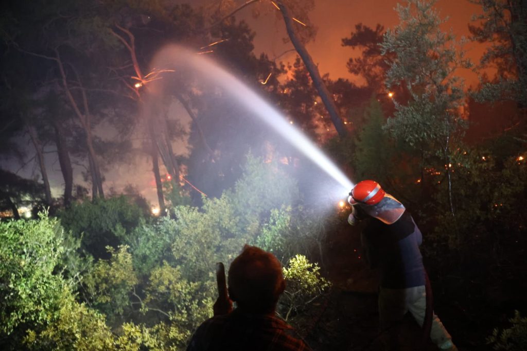 Milas Orman Yangını 2025: Akkovanlık, Kıyıkışlacık ve Akköprü 2 G1LN2xwXkAAbxAZ